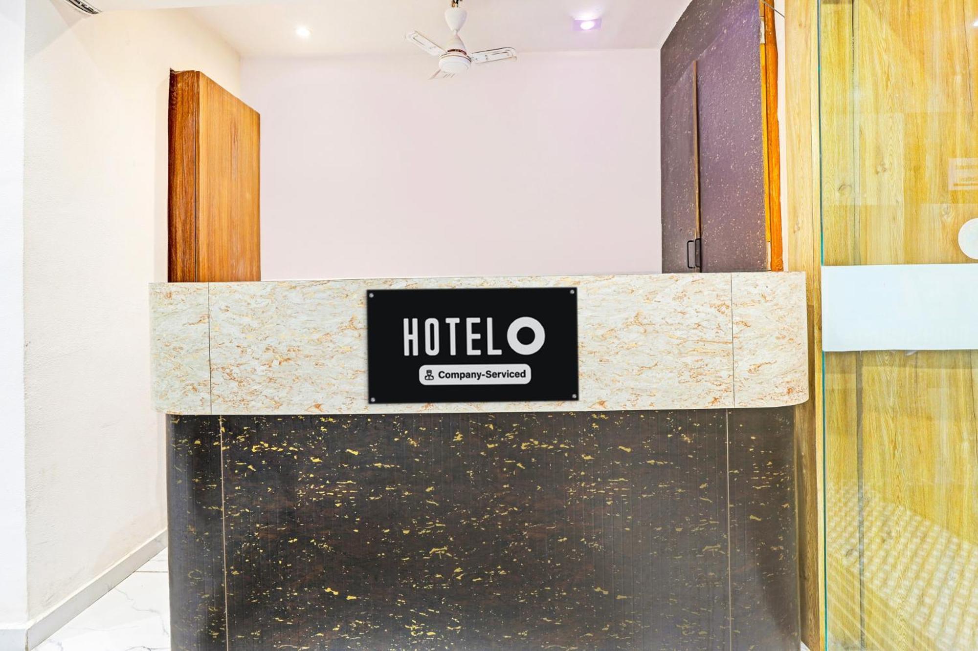Super Hotel O Althan Formerly Hotel Niraant Surat Exterior foto