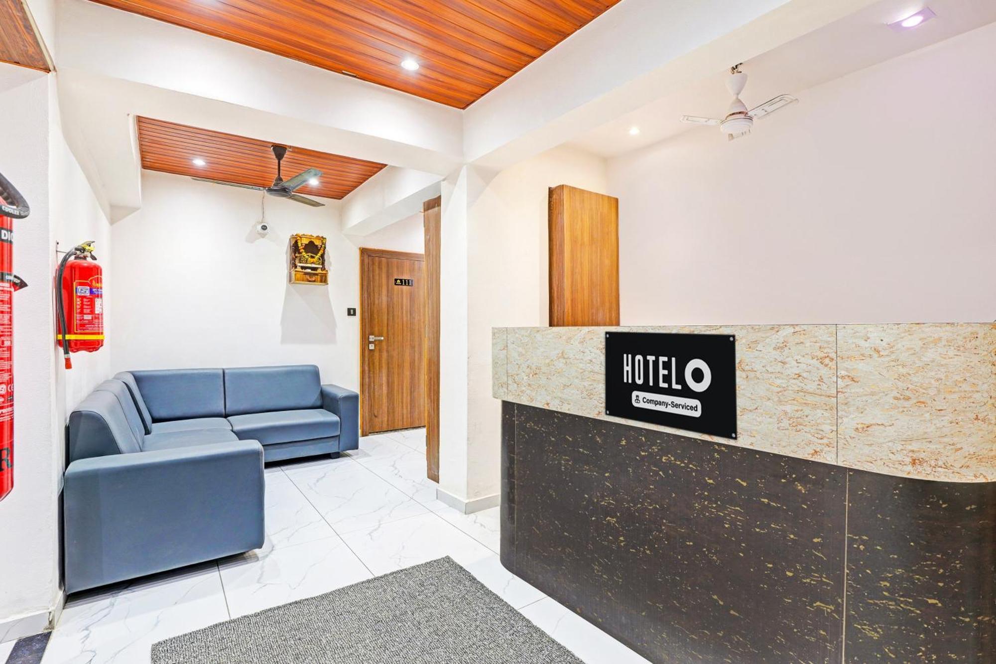 Super Hotel O Althan Formerly Hotel Niraant Surat Exterior foto